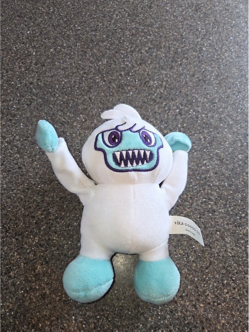 Vita Goods Slingshot YETI Abominable Snowman with Sounds Stuffed Animal Plush 9"